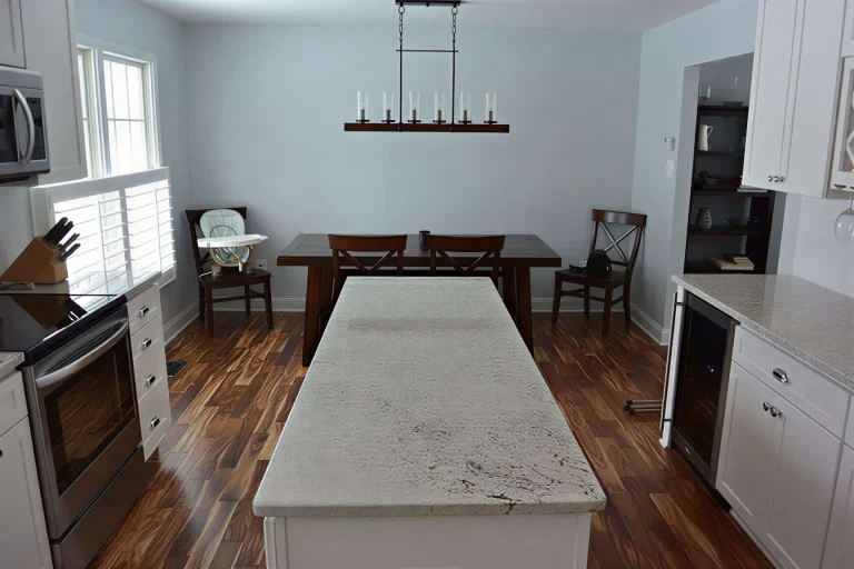 Top Choices for Flooring in Kitchen and Bath Design