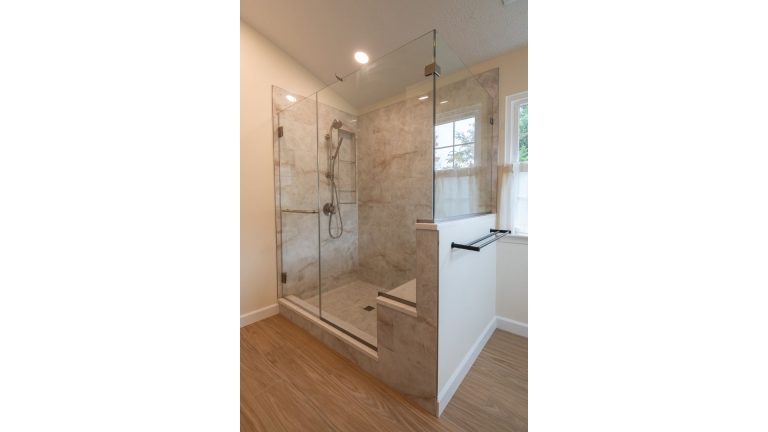 Layout, Not Square Footage, Makes a Small Bath Work