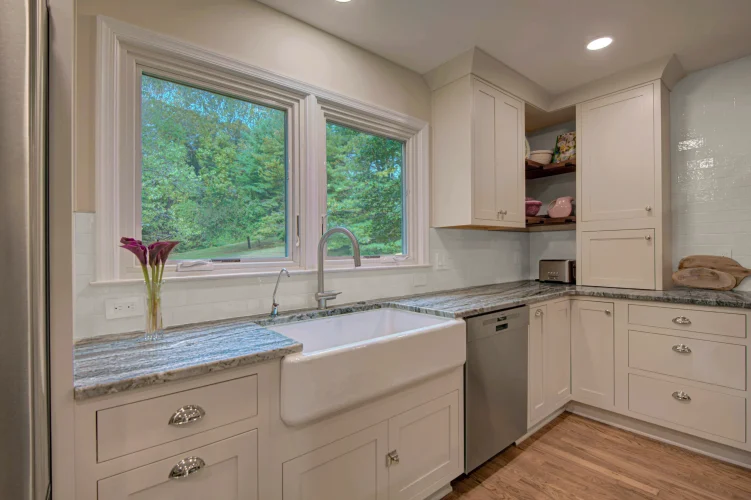 1889 Gilbert Kitchen Pro Shots Warm (10)